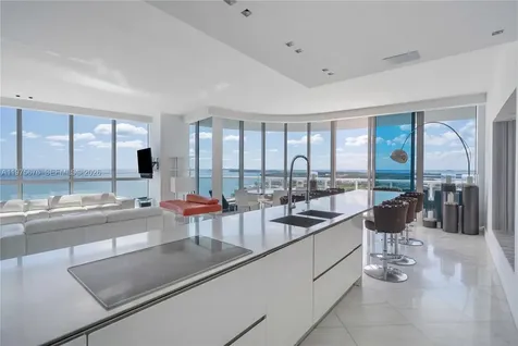 100 S Pointe Drive Miami Beach FL 33139