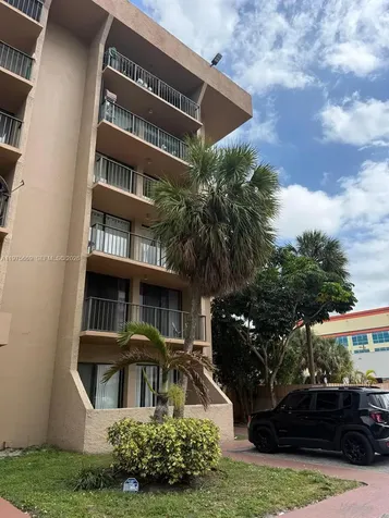 16751 NE 9th Avenue North Miami Beach FL 33162