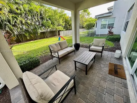 4334 Ficus Street Hollywood FL 33021
