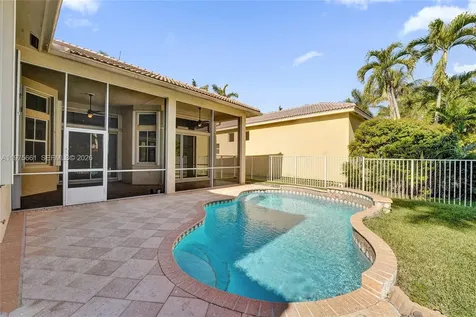 2458 Greenbrier Court Weston FL 33327