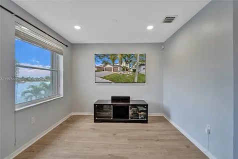 18231 SW 27th Street Miramar FL 33029