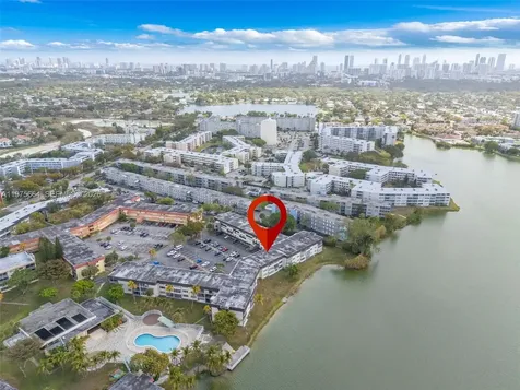 1530 NE 191st Street Miami FL 33179