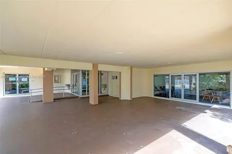 1530 NE 191st Street Miami FL 33179