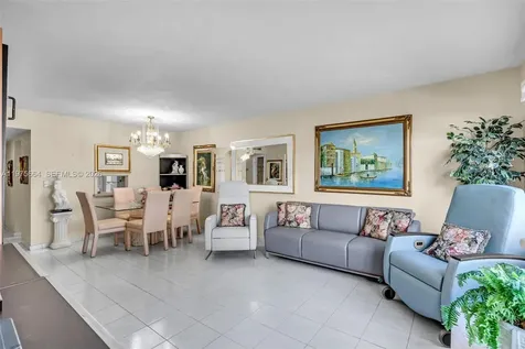 1530 NE 191st Street Miami FL 33179