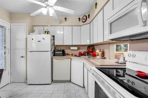 1530 NE 191st Street Miami FL 33179