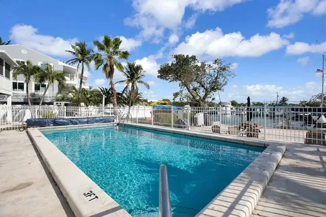 5301 Ocean Terrace Marathon FL 33050
