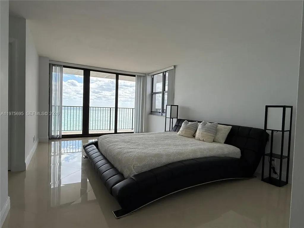 2101 S Ocean Drive Hollywood FL 33019
