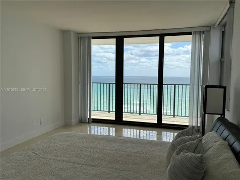 2101 S Ocean Drive Hollywood FL 33019