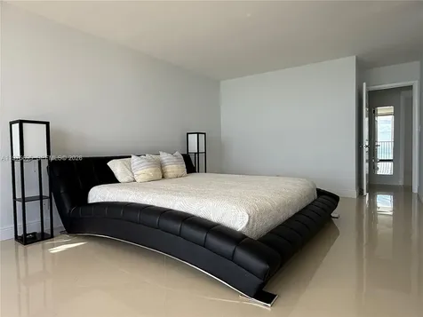 2101 S Ocean Drive Hollywood FL 33019