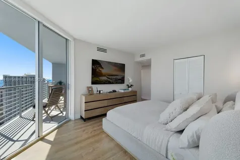 335 S Biscayne Boulevard Miami FL 33131