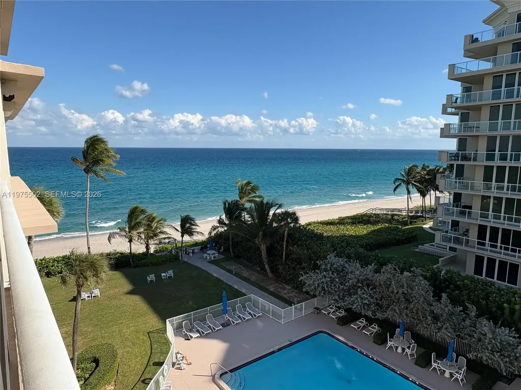1069 Hillsboro Mile Hillsboro Beach FL 33062