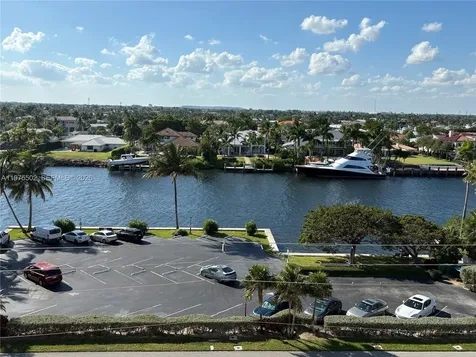 1069 Hillsboro Mile Hillsboro Beach FL 33062