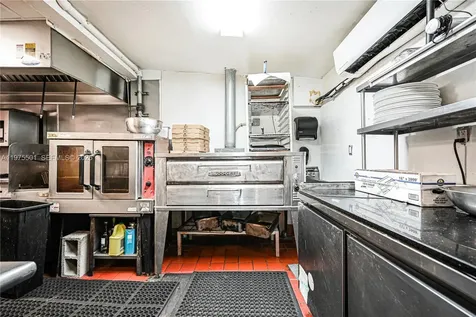 2426 NE 2nd Avenue Miami FL 33137