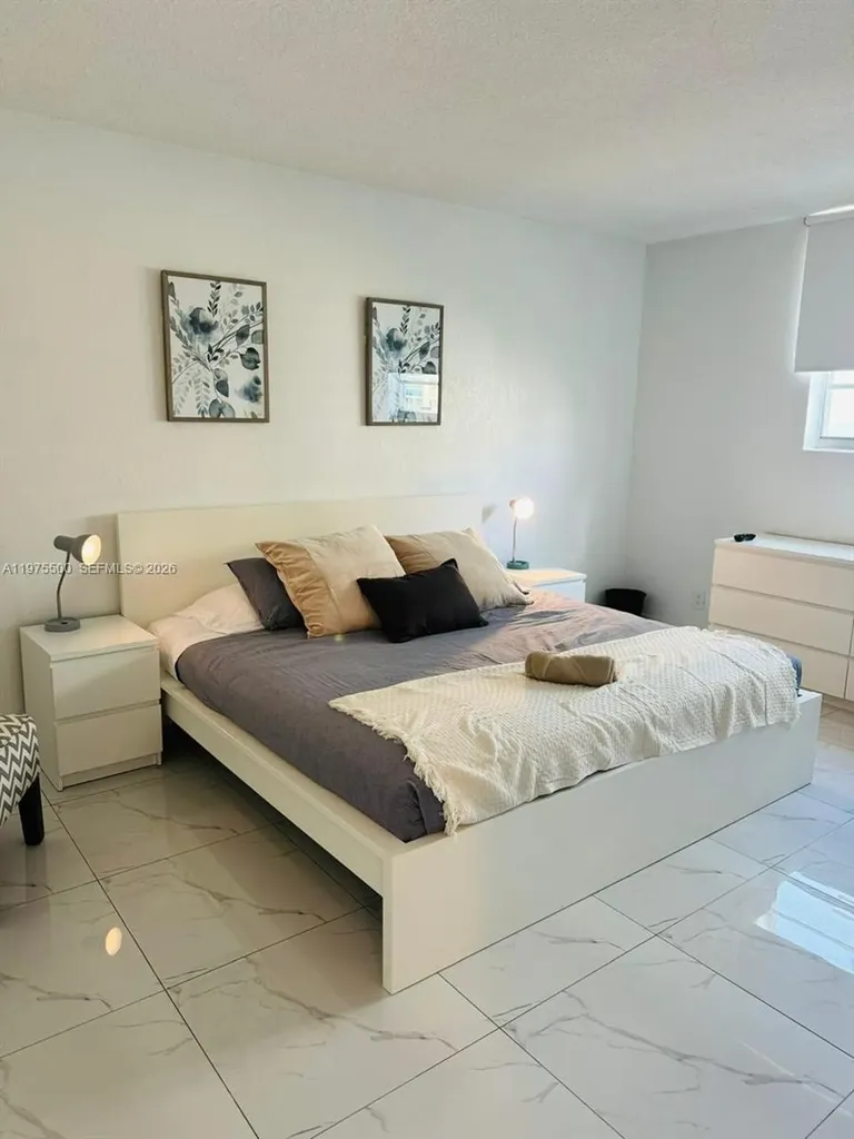 3901 S Ocean Drive Hollywood FL 33019
