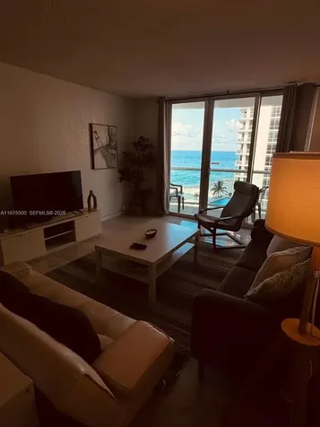 3901 S Ocean Drive Hollywood FL 33019