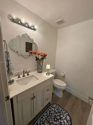 6104 NW 114th Place Doral FL 33178