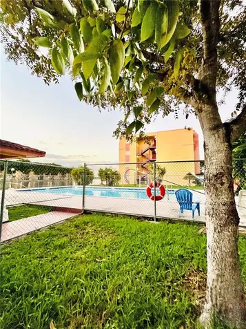 4721 NW 7th Street Miami FL 33126