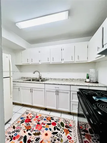4721 NW 7th Street Miami FL 33126