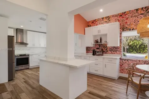 7630 NE 8th Avenue Miami FL 33138
