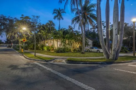 7630 NE 8th Avenue Miami FL 33138