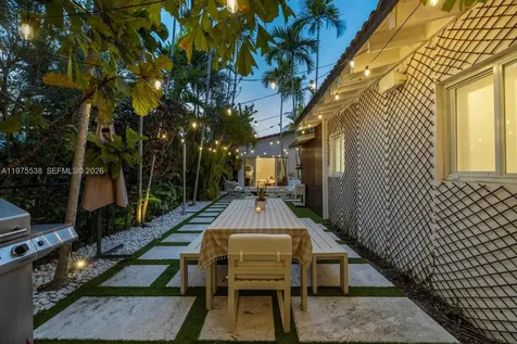 7630 NE 8th Avenue Miami FL 33138