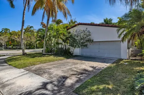 7630 NE 8th Avenue Miami FL 33138