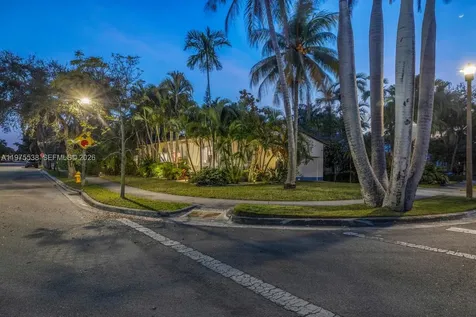 7630 NE 8th Avenue Miami FL 33138