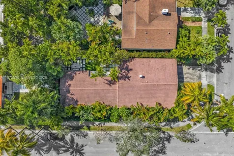 7630 NE 8th Avenue Miami FL 33138