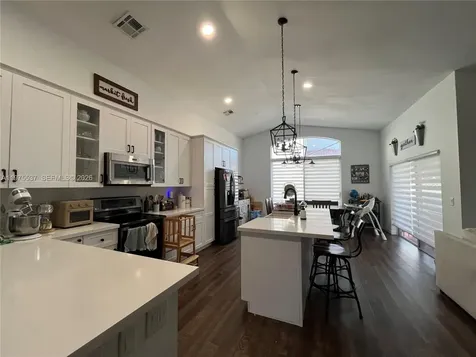 17901 NW 19th Street Pembroke Pines FL 33029