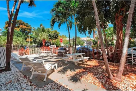 1000 7th Street Miami Beach FL 33139