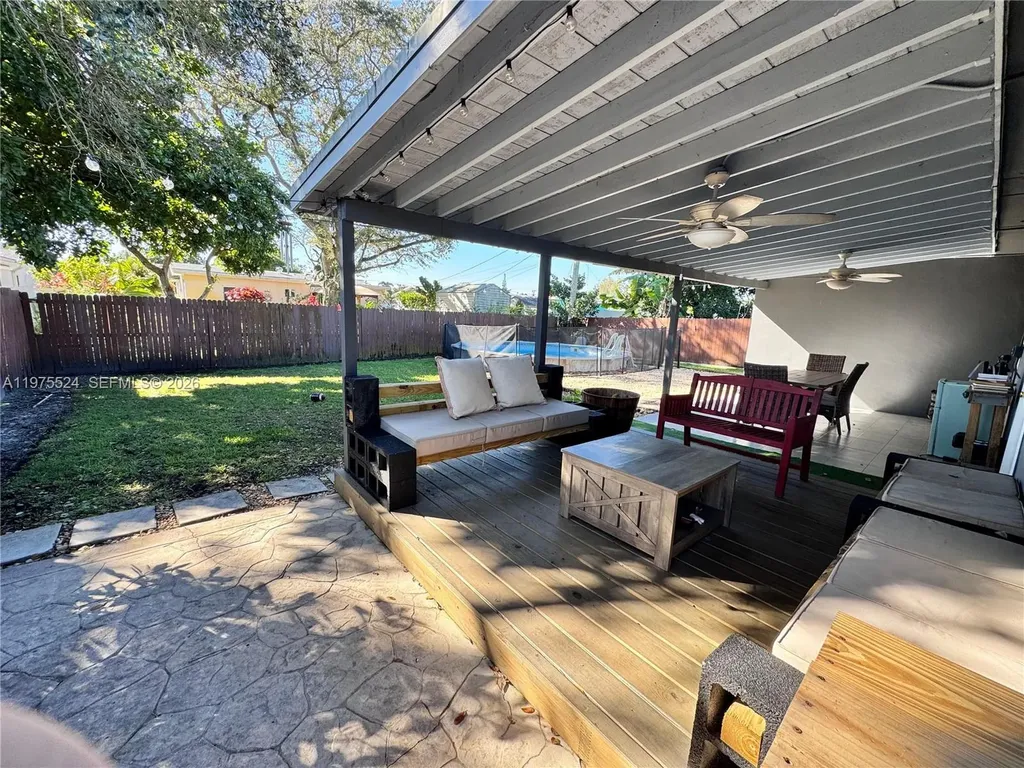 7430 Douglas Street Hollywood FL 33024