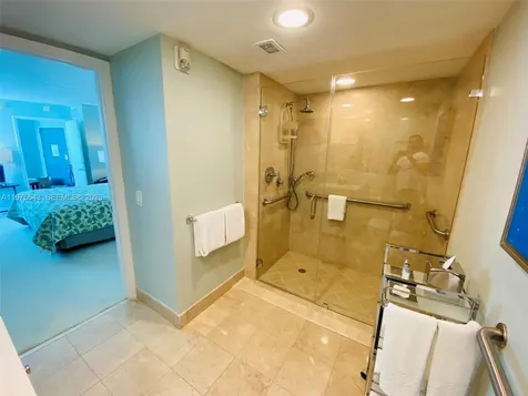 2670 E Sunrise Boulevard Fort Lauderdale FL 33304