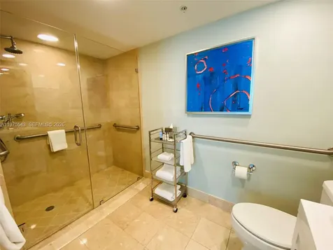 2670 E Sunrise Boulevard Fort Lauderdale FL 33304