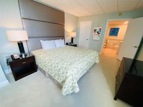 2670 E Sunrise Boulevard Fort Lauderdale FL 33304