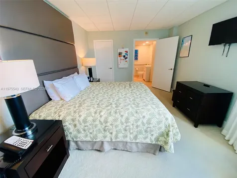 2670 E Sunrise Boulevard Fort Lauderdale FL 33304