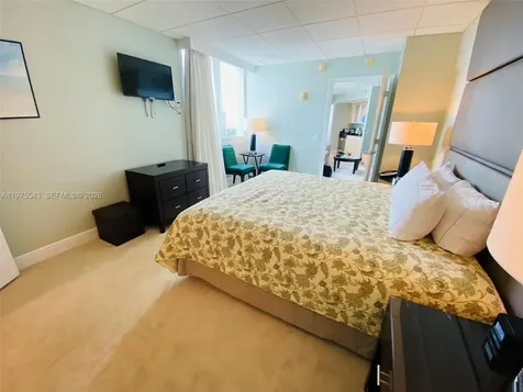 2670 E Sunrise Boulevard Fort Lauderdale FL 33304