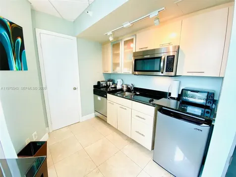 2670 E Sunrise Boulevard Fort Lauderdale FL 33304