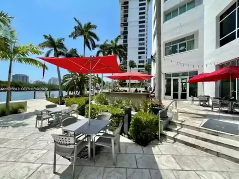 2670 E Sunrise Boulevard Fort Lauderdale FL 33304