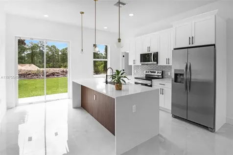 633 S Wabasso Lehigh Acres FL 33974