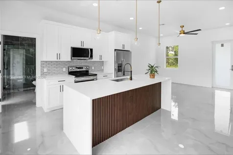 633 S Wabasso Lehigh Acres FL 33974