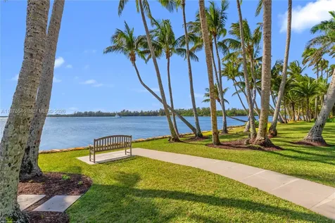 6 Riverview Road Jupiter Island FL 33455