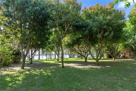 6 Riverview Road Jupiter Island FL 33455
