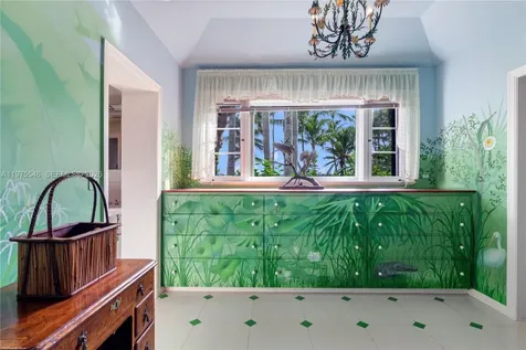 6 Riverview Road Jupiter Island FL 33455
