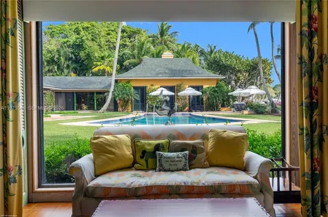 6 Riverview Road Jupiter Island FL 33455