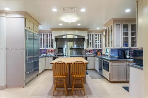 6 Riverview Road Jupiter Island FL 33455