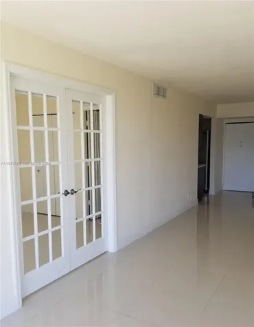 20500 W Country Club Drive Aventura FL 33180