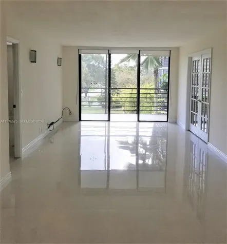 20500 W Country Club Drive Aventura FL 33180