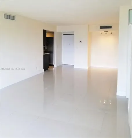 20500 W Country Club Drive Aventura FL 33180