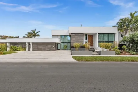 19801 NE 23rd Avenue Miami FL 33180