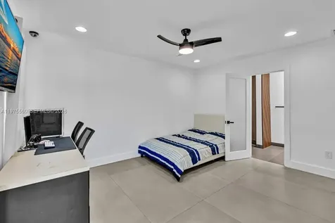 19801 NE 23rd Avenue Miami FL 33180